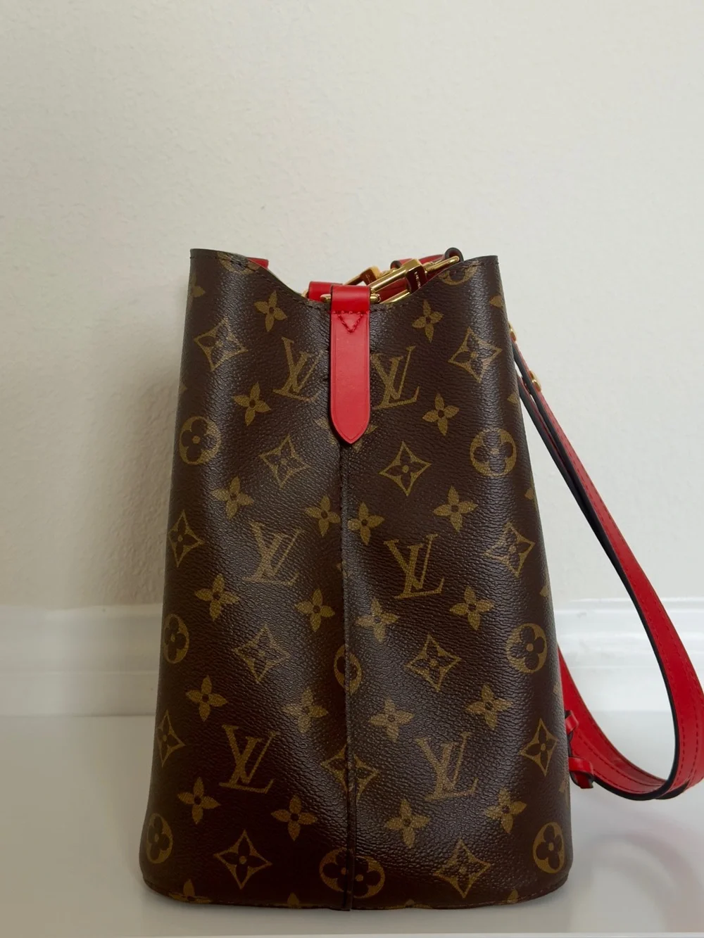 Louis Vuitton Monogram Neonoe MM Coquelicot - RED